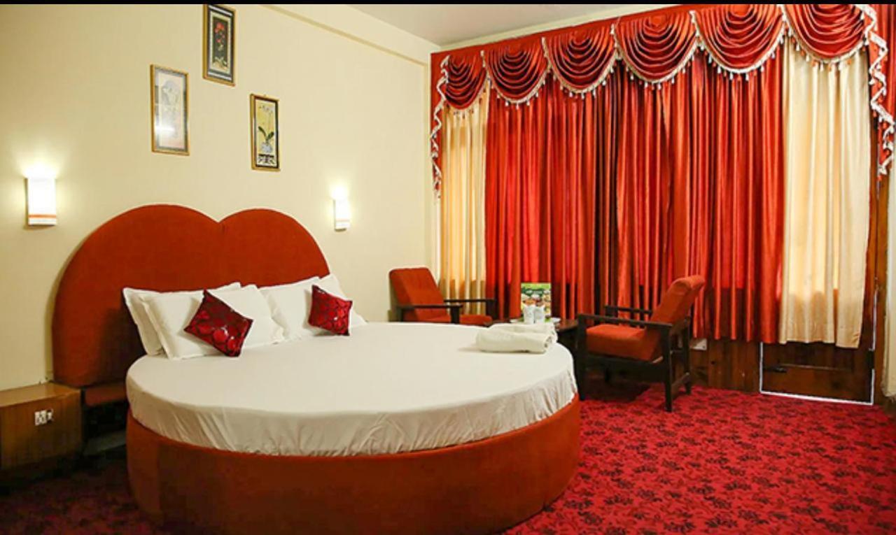 Mha Hotel Ever Green Manali ภายนอก รูปภาพ